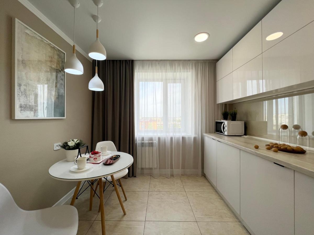 Luxury Apartments Pavlodar Exterior foto
