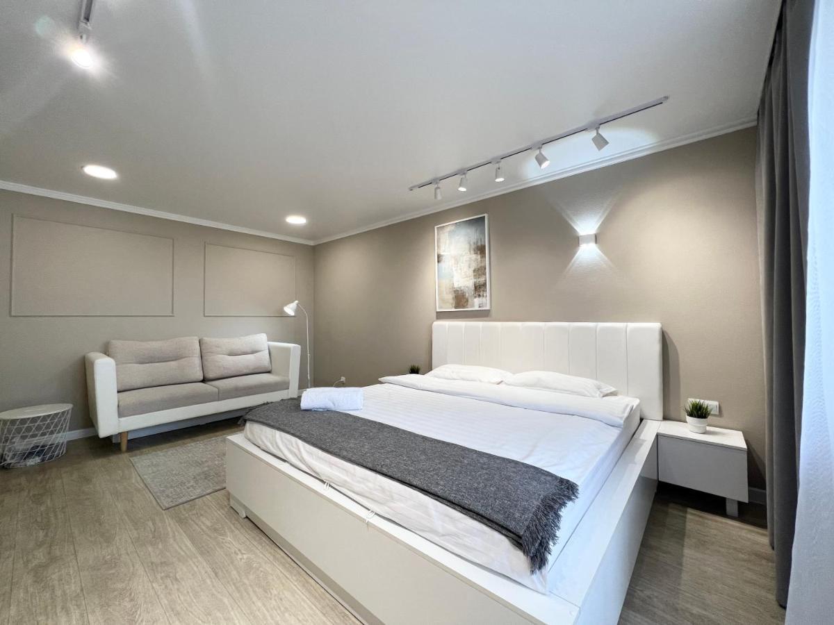 Luxury Apartments Pavlodar Exterior foto