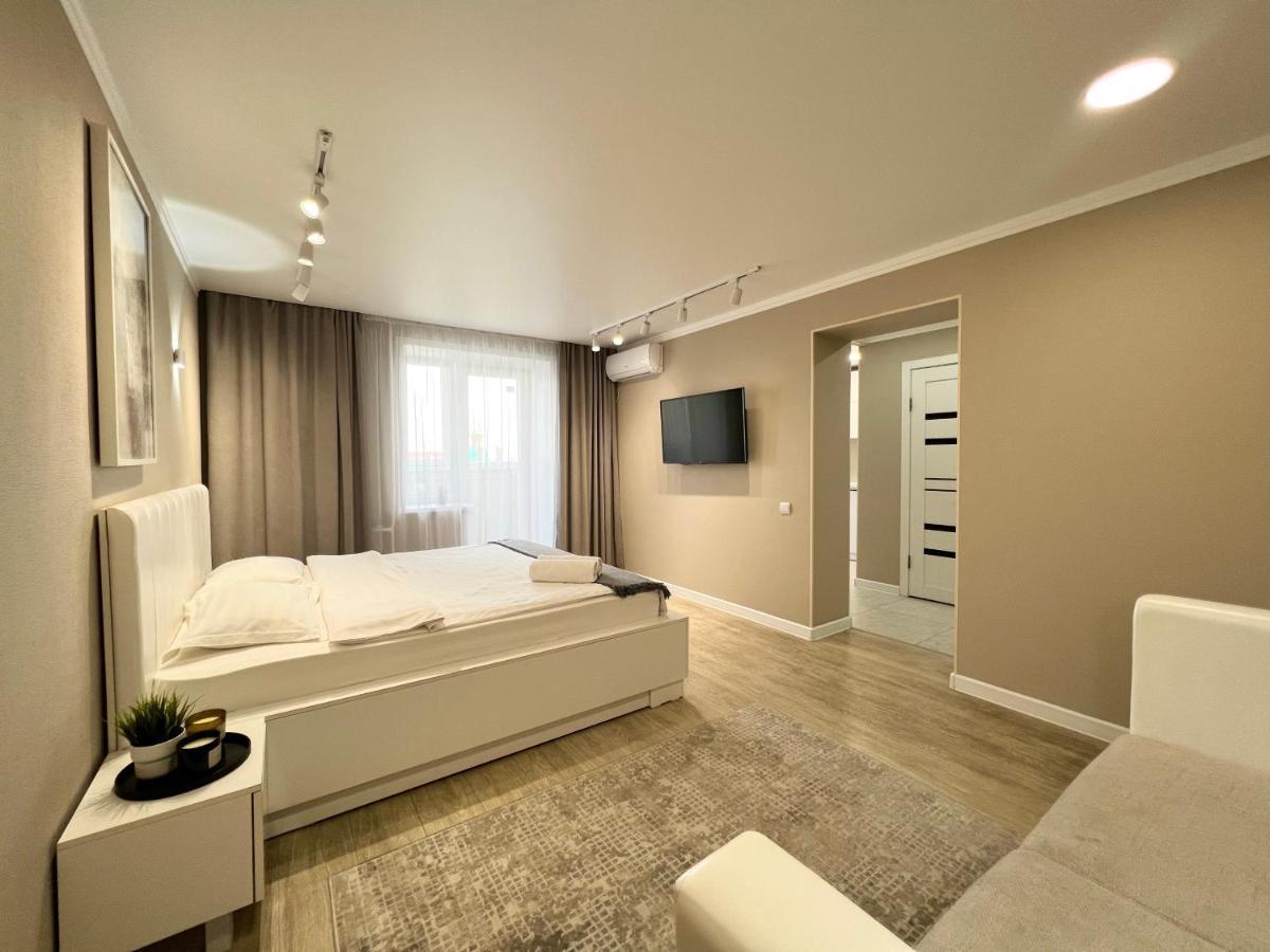 Luxury Apartments Pavlodar Exterior foto